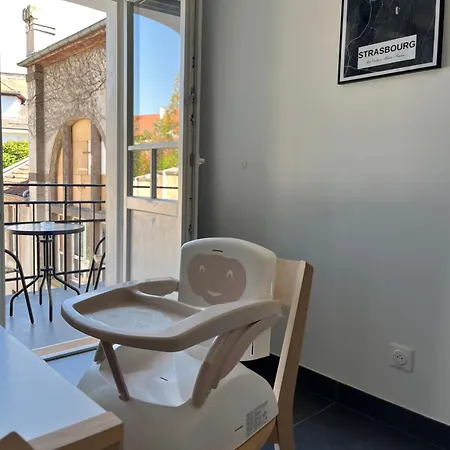 Apartament 6 Personnes Proche Centre & Parking Strasburg